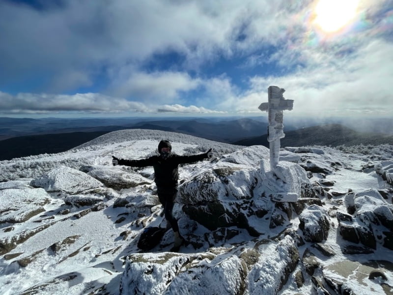 winter mountain hike mount moosilauke trail peak